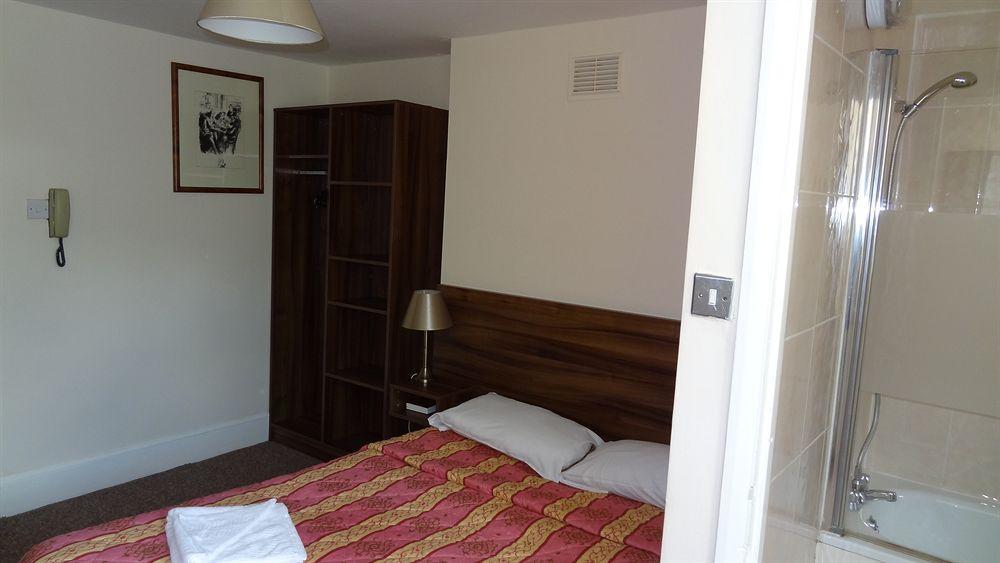 National Hotel Λονδίνο Εξωτερικό φωτογραφία