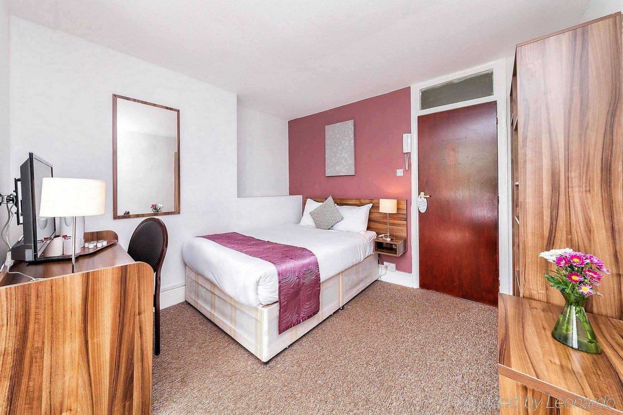 National Hotel Λονδίνο Εξωτερικό φωτογραφία
